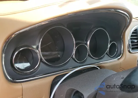 2017 Buick Enclave z USA, uszkodzony, nr VIN 5GAKRBKD6HJ116160